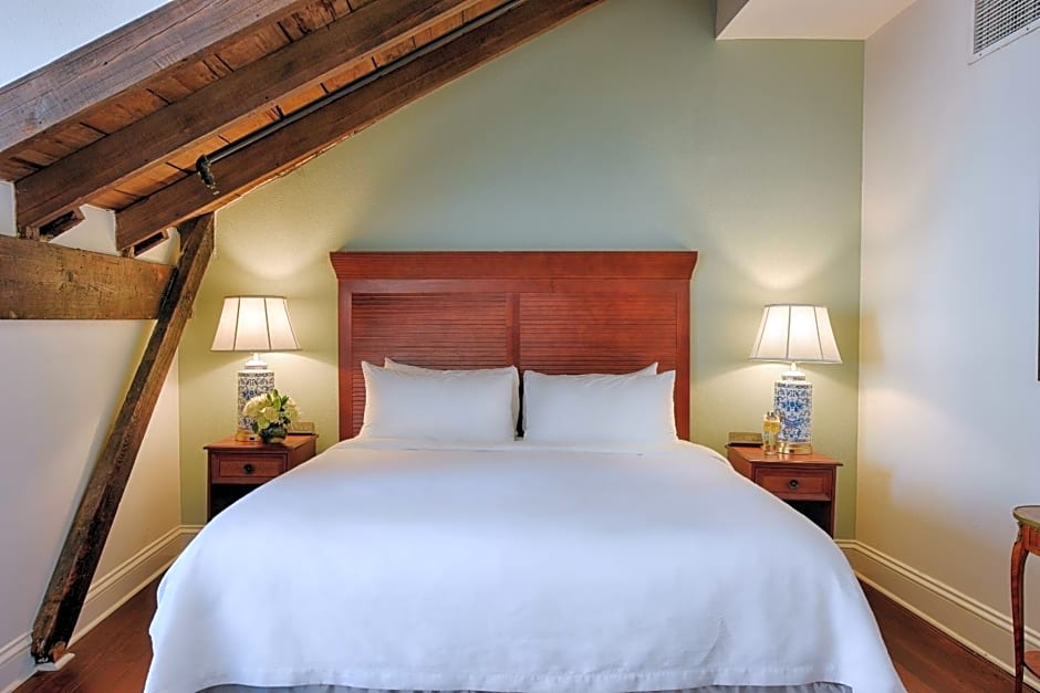 voco St. James Hotel By IHG