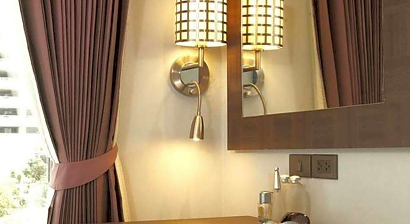 Sukhumvit Suites Hotel