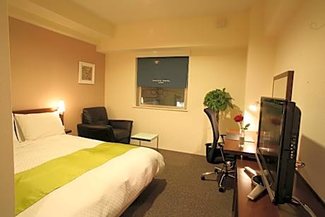 Queen Room - Non-Smoking