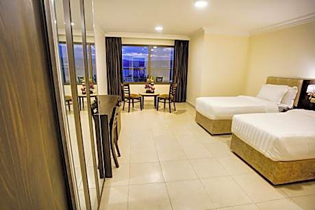 Deluxe Twin Room with Sea View