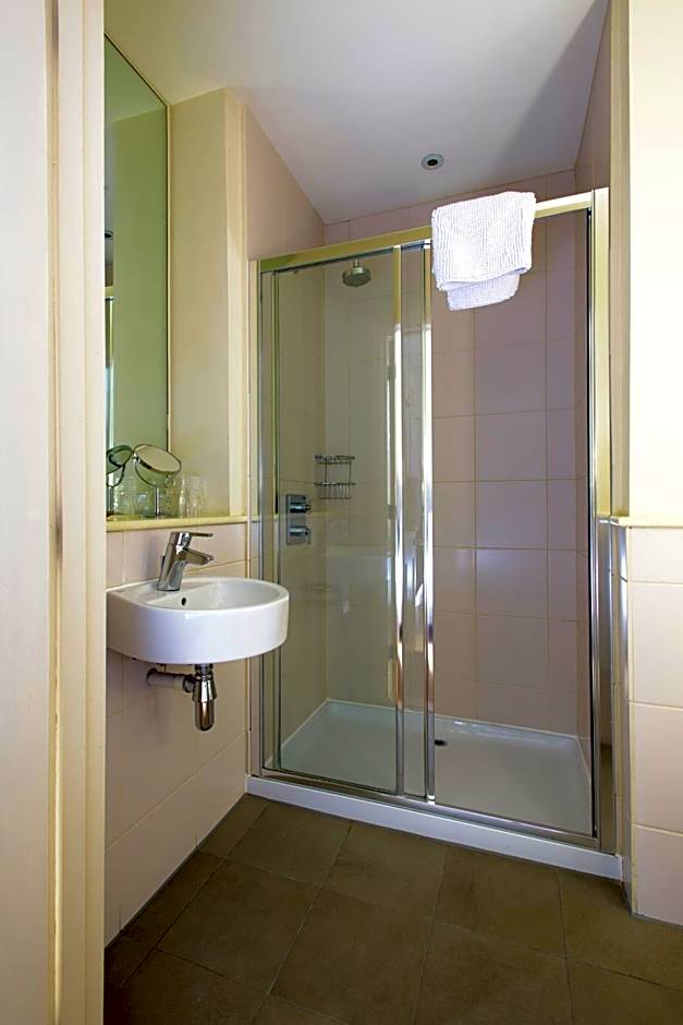 Photo 1 of 4 of Deluxe 2 Beds