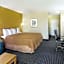 Howard Johnson by Wyndham Newburgh