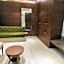 Hotel Maple Grand