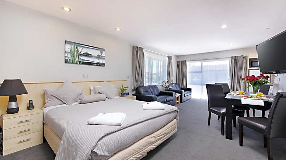 Arthur's Court Motor Lodge