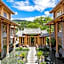 Arro Khampa by Zinc Journey Lijiang