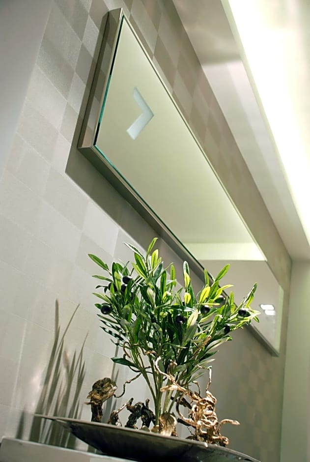Met Boutique Hotel