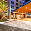 Holiday Inn Express & Suites Jacksonville - Town Center By IHG