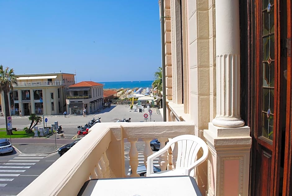 Villa Tina Hotel
