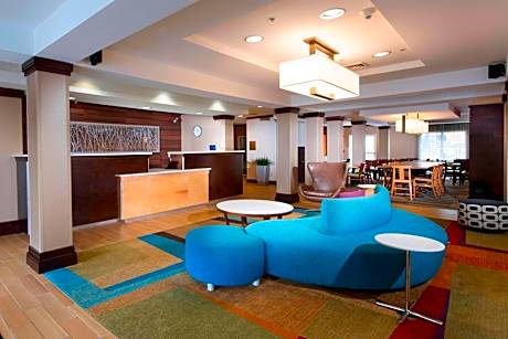 Fairfield Inn & Suites by Marriott Charleston North/University Area