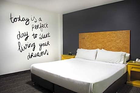 Two Connecting Family Rooms