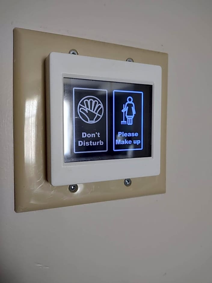 Days Inn & Suites by Wyndham Fort Saskatchewan