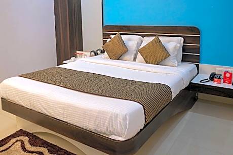 OYO 7487 Hotel Hayyat