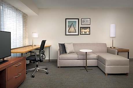 King Studio with Sofa Bed