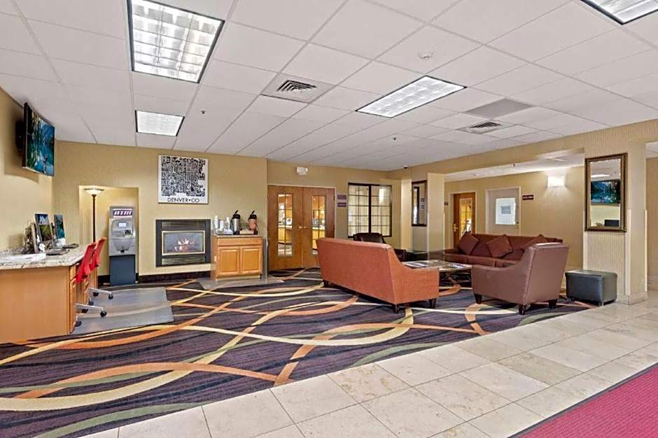AmericInn by Wyndham Denver Airport