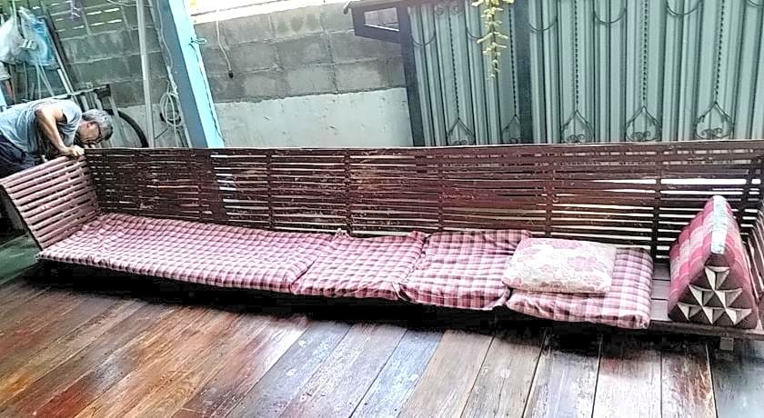 Canaan Guesthouse and Homestay