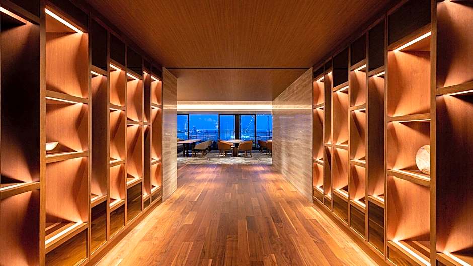 Intercontinental Yokohama Pier 8 By IHG