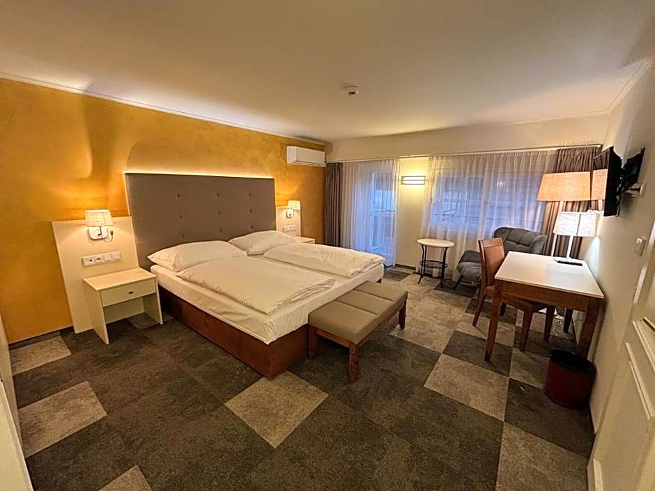 The Golden Wheel Boutique Hotel