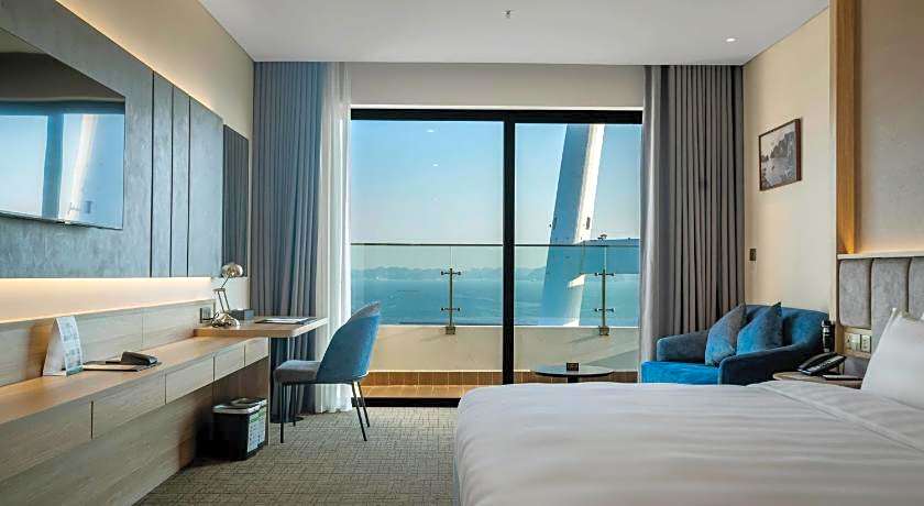 Wyndham Garden Legend Halong