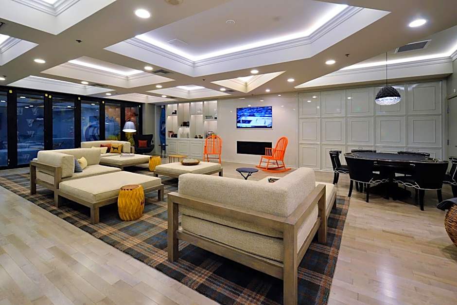 Renaissance Reno Downtown Hotel & Spa