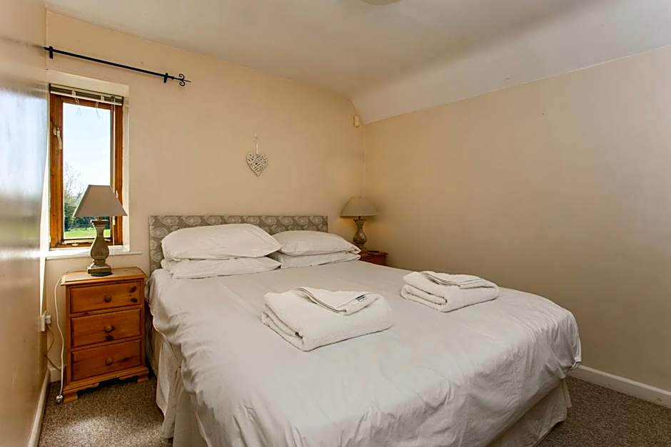 Photo 1 of 20 of East 2 Bedroom Cottage