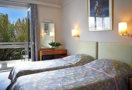 Twin Room with Park View