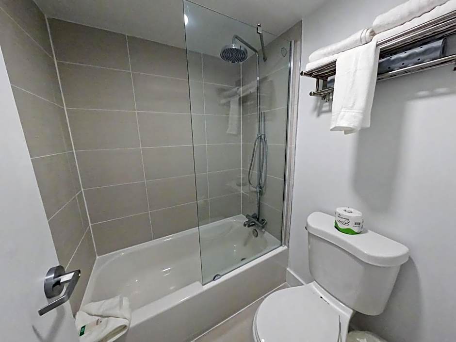 Impeccably cozy hotel room Developer Inn Express