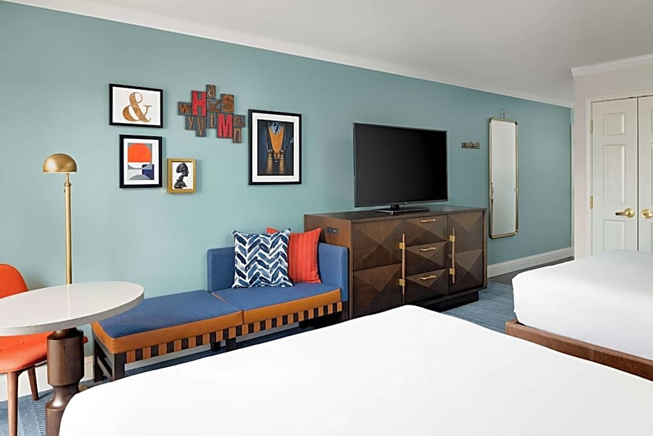 Hayes Mansion San Jose, Curio Collection by Hilton