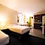 Sandown Regency Hotel & Apartments