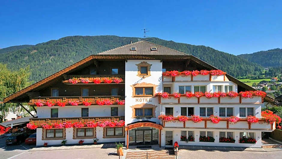 Hotel Kronplatzer Hof