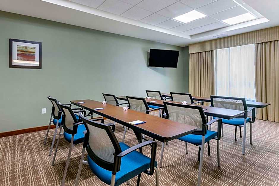 Comfort Inn & Suites Marion I-57