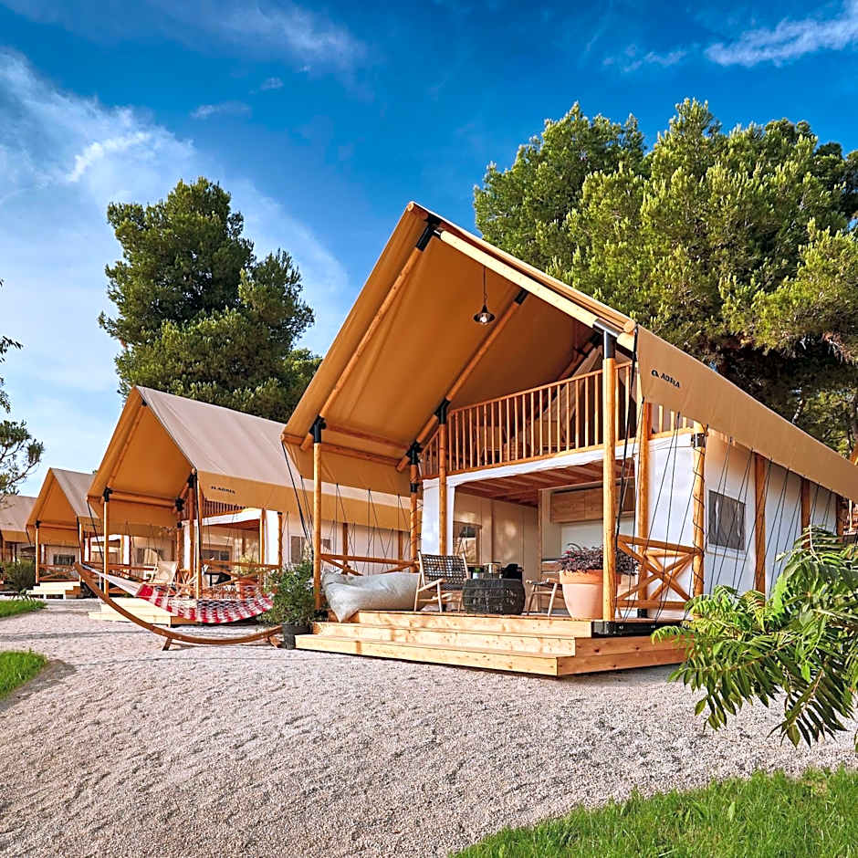 Arena One 99 Glamping