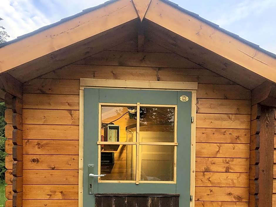 Idyllic Cabin Retreat Only 5 Minutes Away From Nelson