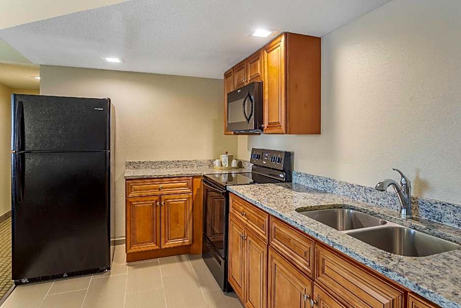 Comfort Inn & Suites Rochelle - DeKalb