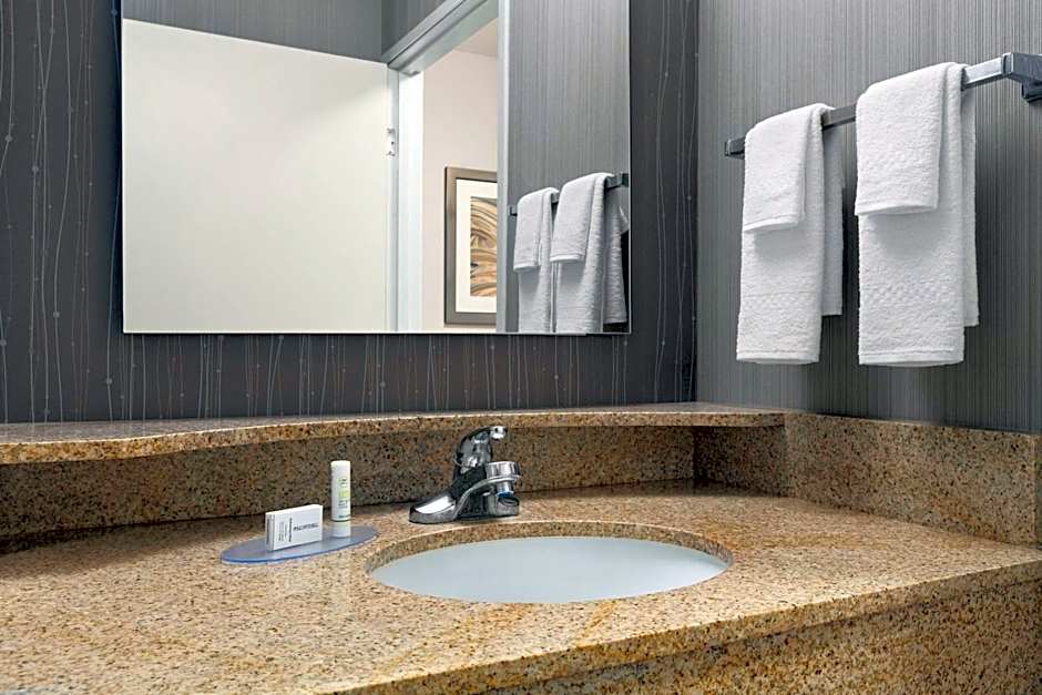 Courtyard by Marriott Salinas Monterey