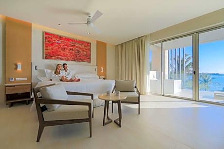 Junior Suite Swim Up Premium Level