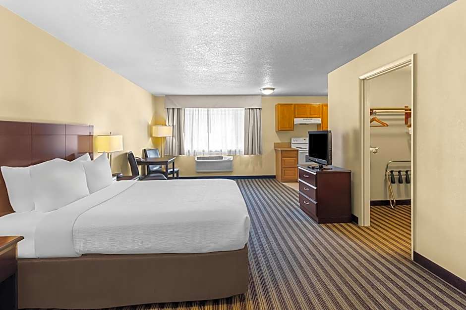 Quality Inn & Suites Vancouver - Hazel Dell