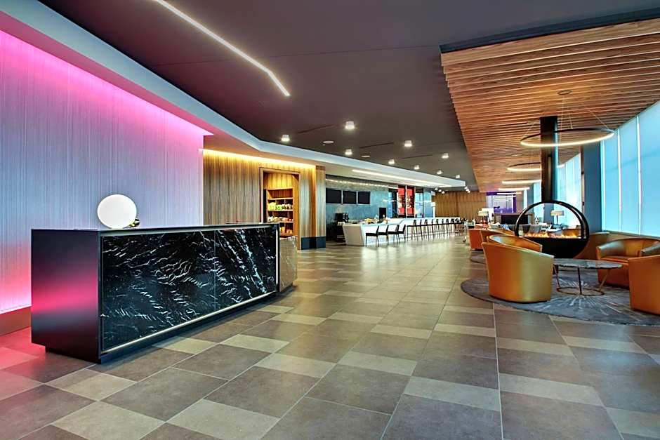 The Rose Hotel Chicago O'Hare, Tapestry Collection by Hilton