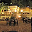 Oasis Hotel