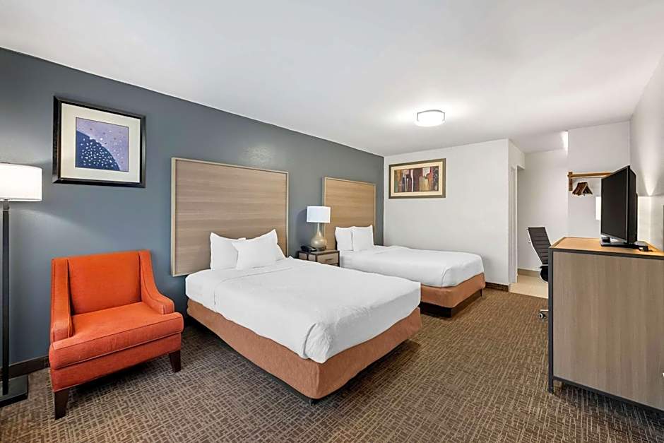 Quality Inn & Suites Fayetteville I-95