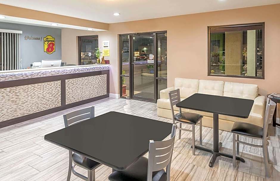 Super 8 by Wyndham Bryant Little Rock Area