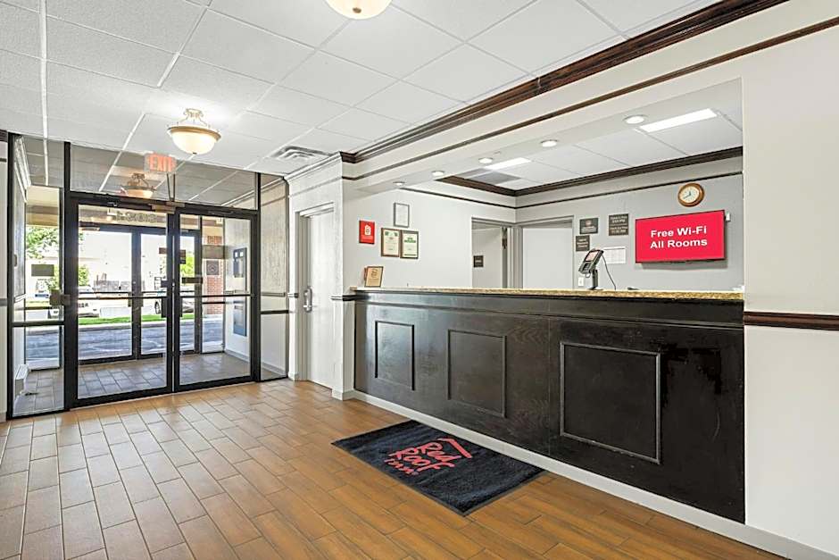 Red Roof Inn Gurnee - Waukegan