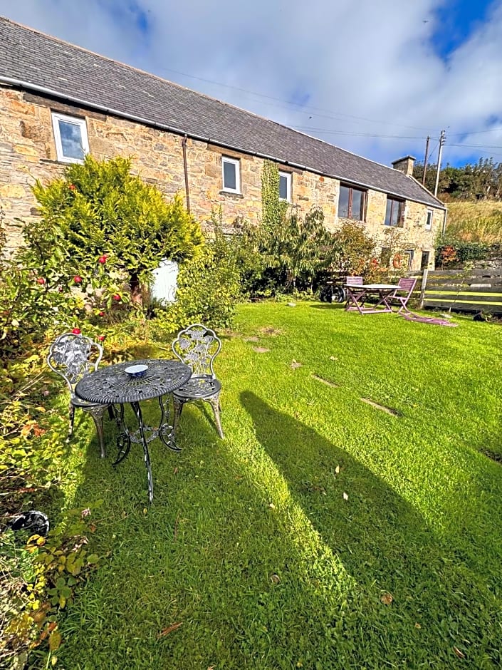 Sea Song, Selkie House