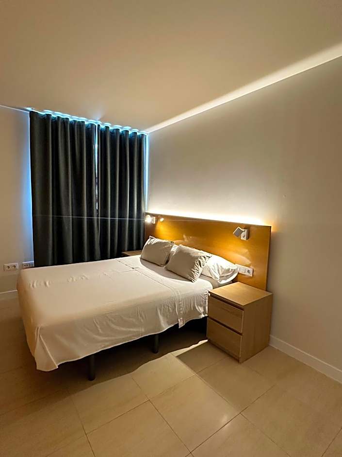 AT home Avenida del Ejercito