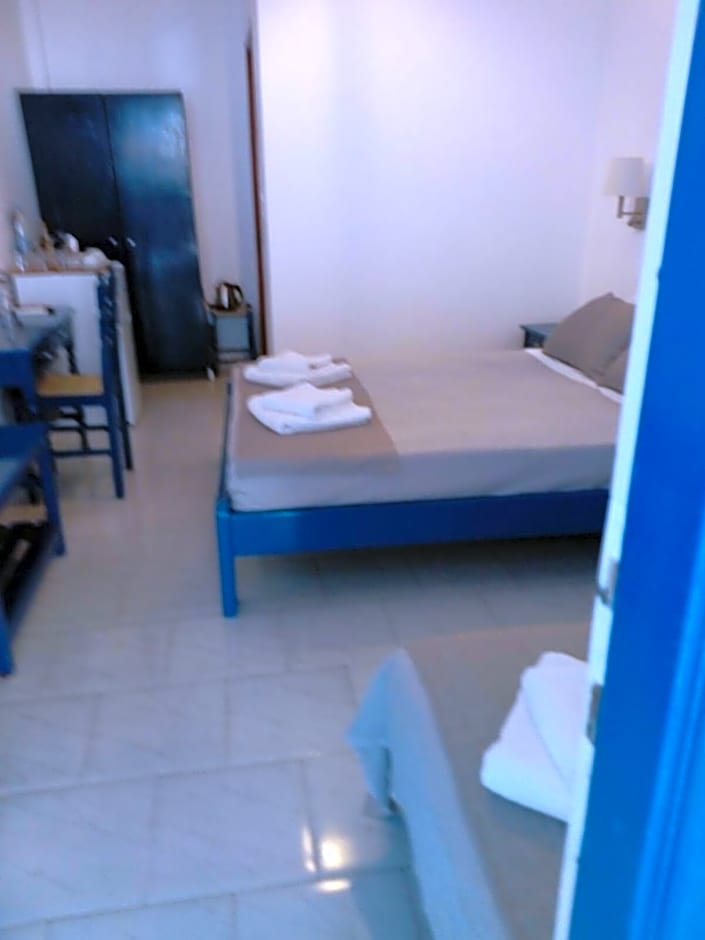 Lunar Santorini Hotel