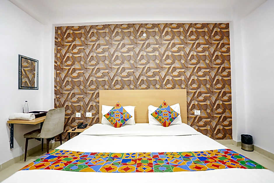 FabHotel Pranjul Inn