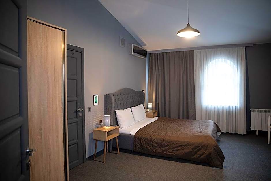 Maestro Hotel