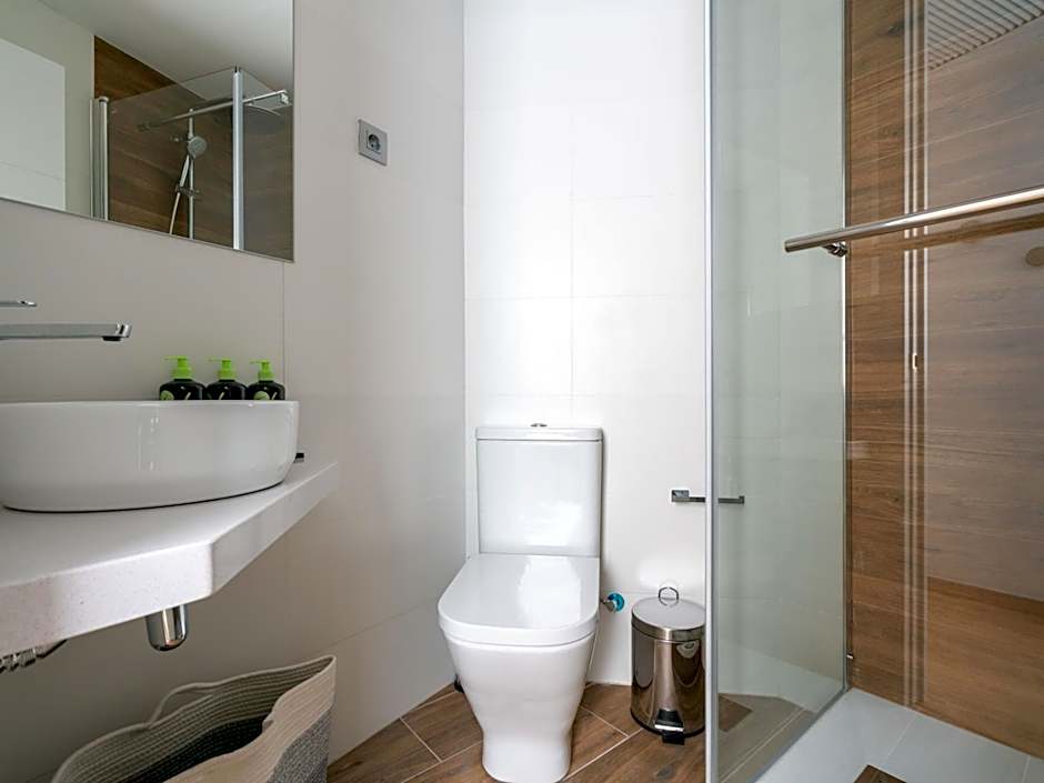 Limehome Barcelona Carrer de Fontcoberta - Digital Access