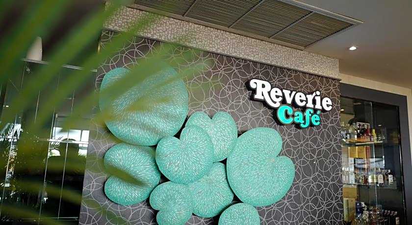 Chaisaeng Palace Hotel