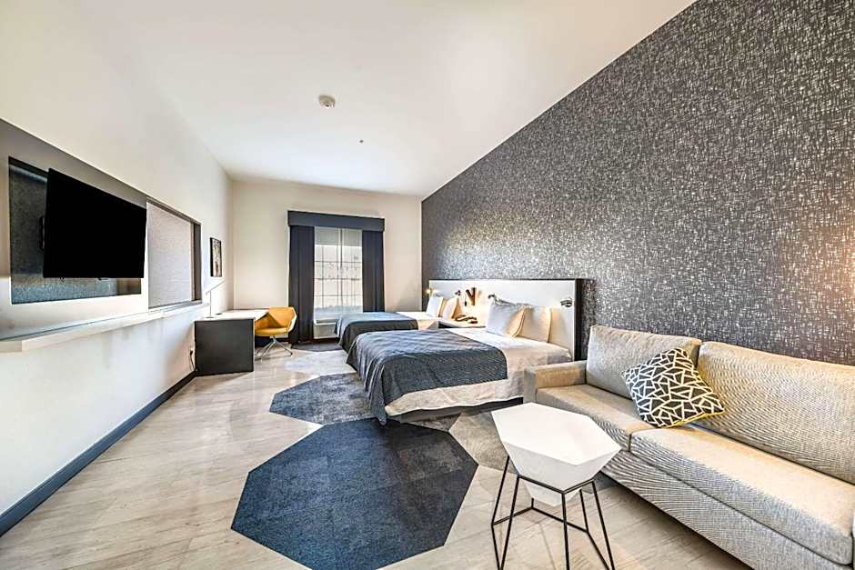 Hy-Lo Hotel, Ascend Hotel Collection