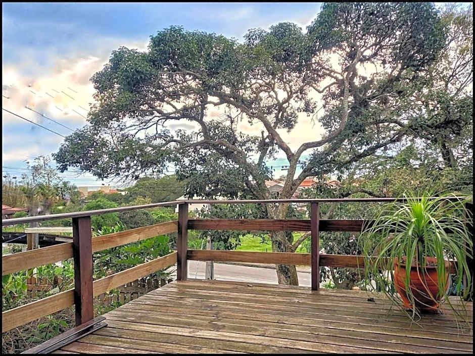 Cabana com vista mar, nascer do sol e lua cheia